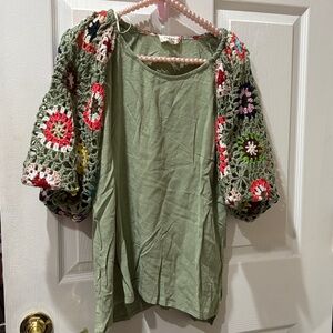 Umgee Sage Granny Square Sleeve Linen Top